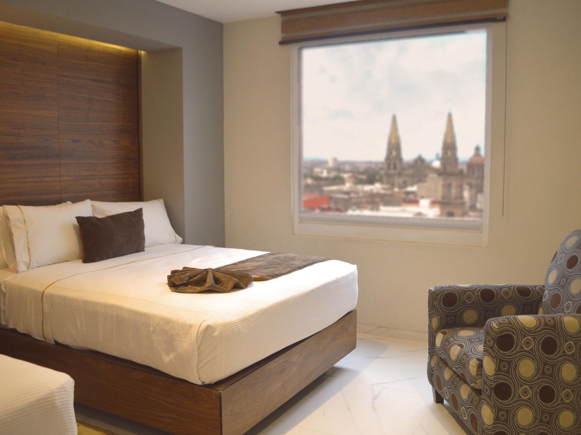 Hotel Dali Plaza Ejecutivo Guadalajara Kültér fotó